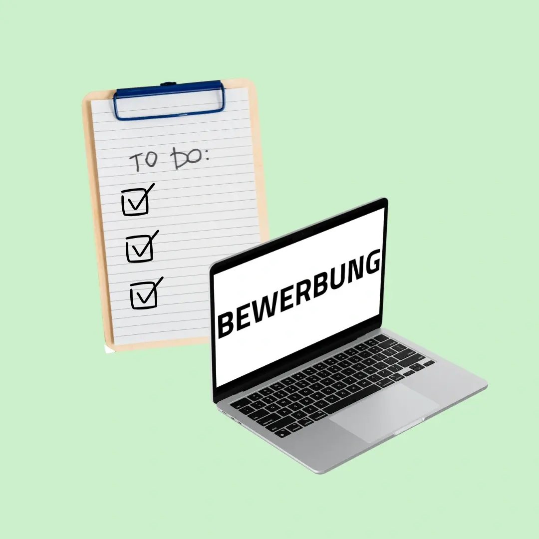 Notizblock mit To-do-Liste und Laptop mit der Aufschrift 'Bewerbung'.